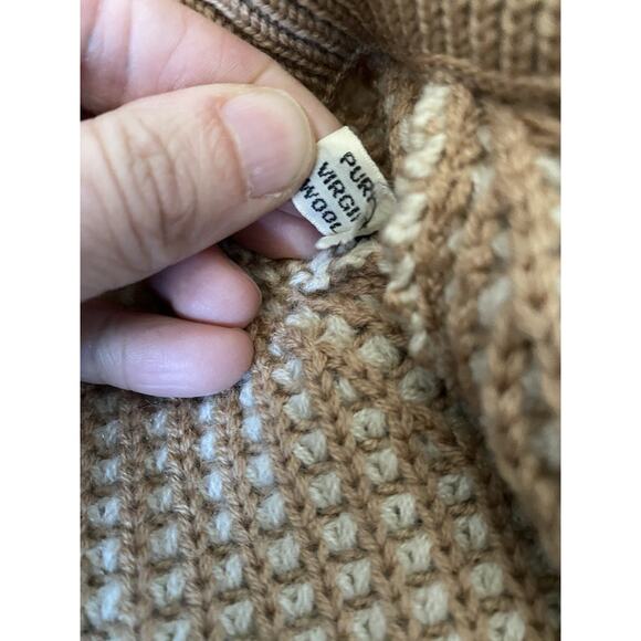 Vintage Ingo Inuit Hand Knit Cardigan Sweater Size L Wool Mother Of Pearl Button - Picture 8 of 8